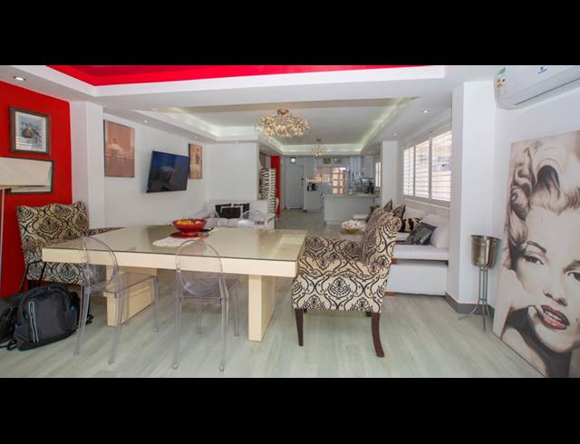 3 BEDROOM TOWNHOUSE FOR SALE IN UMHLANGA CENTRAL